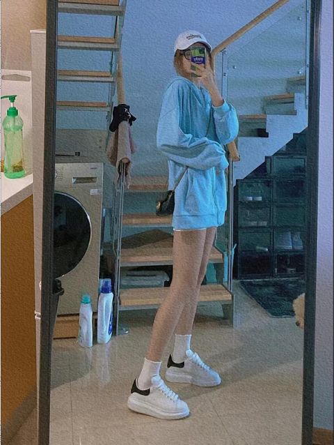 小姐姐上脚太好看了吧专柜标价428亓 提交改价就是69超多超多款可以选！男女生同款