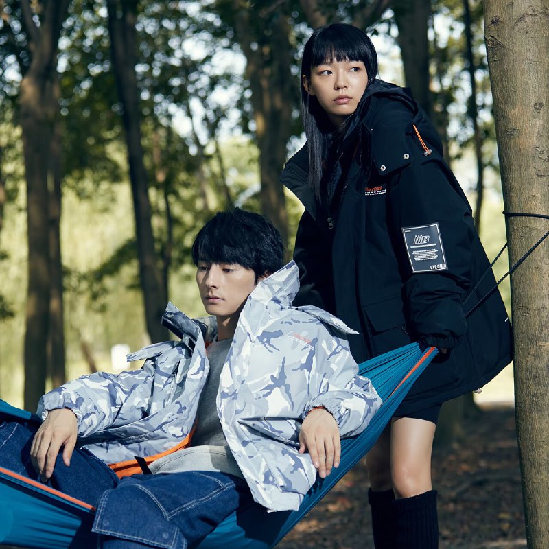 169元   美特斯邦威奥莱店美特斯邦威极寒系列情侣羽绒服(VjT52CZkH6y)/ CZ11100多买个大牌羽绒服 灰常值气温越低价格越贵 现在正合适