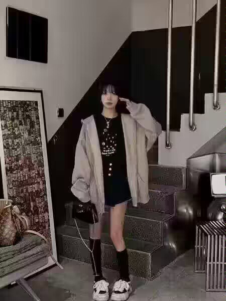 89.9💵   FOG旗舰店秋季情侣连帽开衫外套)jS7idzIw4Fb)/ CZ11//多色多款可选全部一个价马上就秋天了，整套情侣装