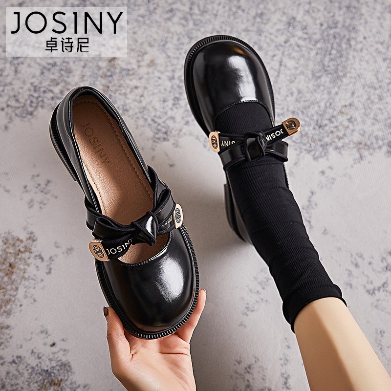 1.领券 加入购物车1件卓诗尼超多款一字带浅口女鞋￥jVCL2fzVRNb￥/